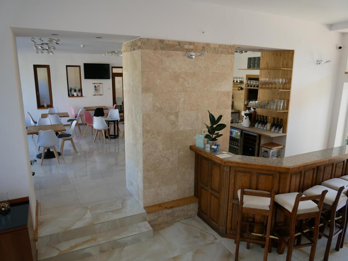 Egria Apartments Bagian luar foto