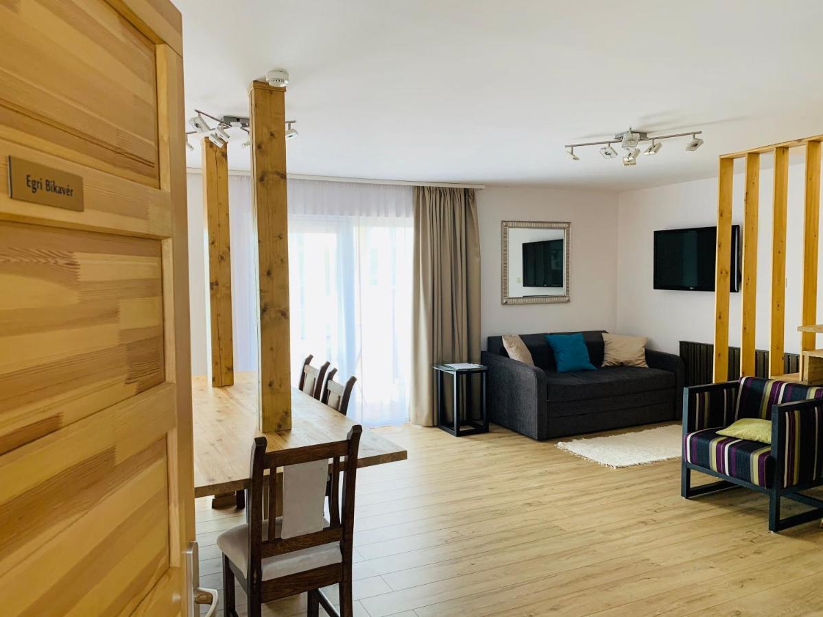 Egria Apartments Bagian luar foto